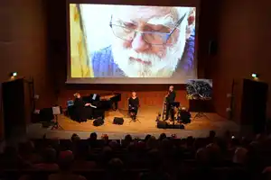 Bilde av Lars Gunnar Polden på filmlerretet.  Fotograf Jøran Mjelde.    